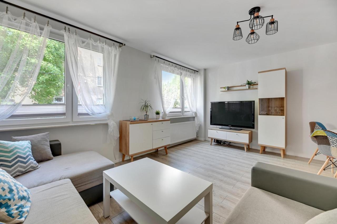 Beniowskiego Cosy Apartment グディニャ エクステリア 写真
